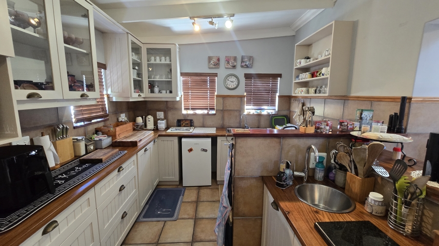 4 Bedroom Property for Sale in Jacobsbaai Western Cape